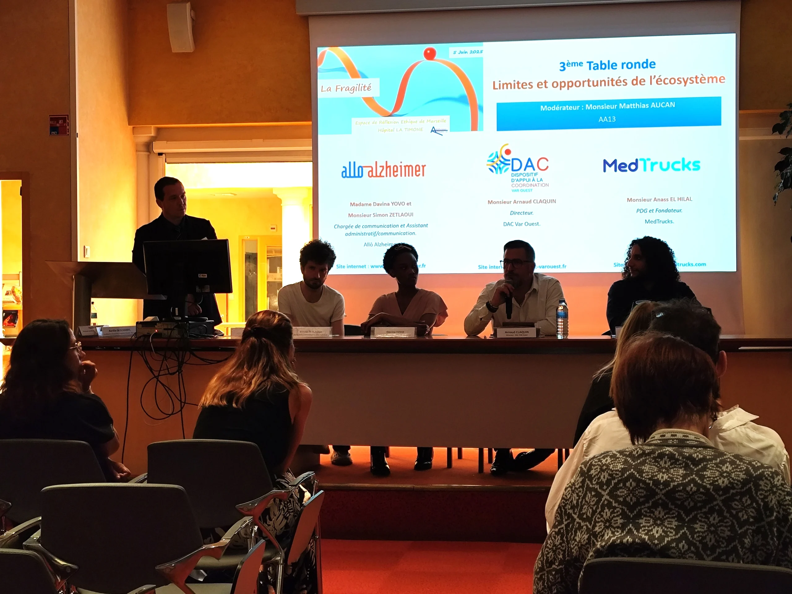 AA83 - Forums et rencontres interprofessionnelles